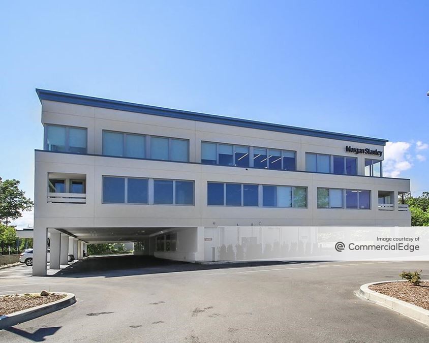 500 Post Road East, Westport, CT 06880