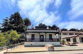 49 Moraga Avenue