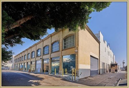 Retail space for Rent at 738 E 14th St & San Pedro St in Los Angeles