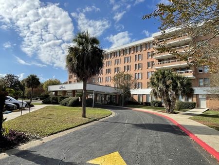 Other space for Sale at 4201 Woodland Dr in New Orleans