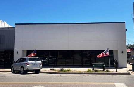 Photo of commercial space at 225 W Main St in Durant