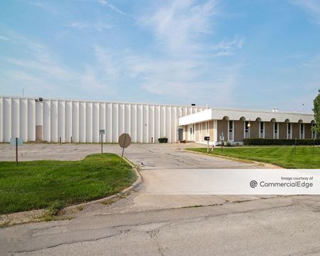 Industrial space for Rent at 13434 F Street in Omaha