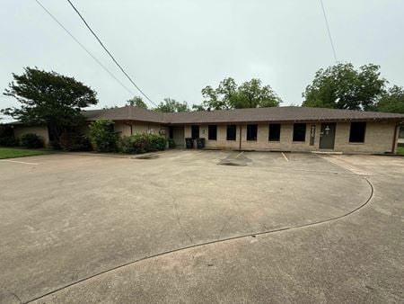 Office space for Rent at 907 Granbury St in Cleburne