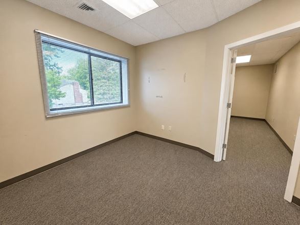 1495 Black Rock Tpke