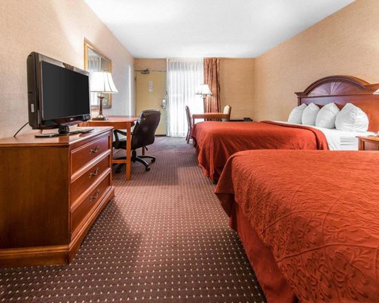 AUCTION: Quality Inn & EconoLodge | 202 Rooms | 14.58 AC | Erie PA