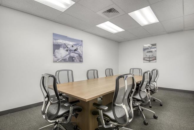 CT, Danbury - Lee Farm Corporate Park