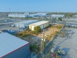 Versatile Shop/Office Near Business I-20 & I-20