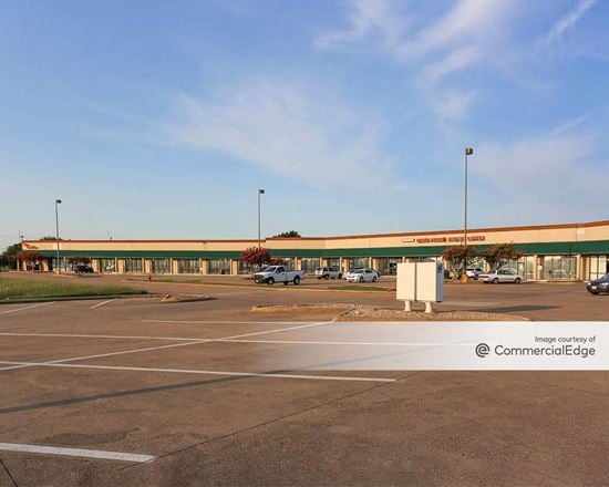 LANDMARK PLACE- Grand Prairie