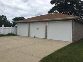 1039-1043 Sheridan Rd & 1800 11th St
