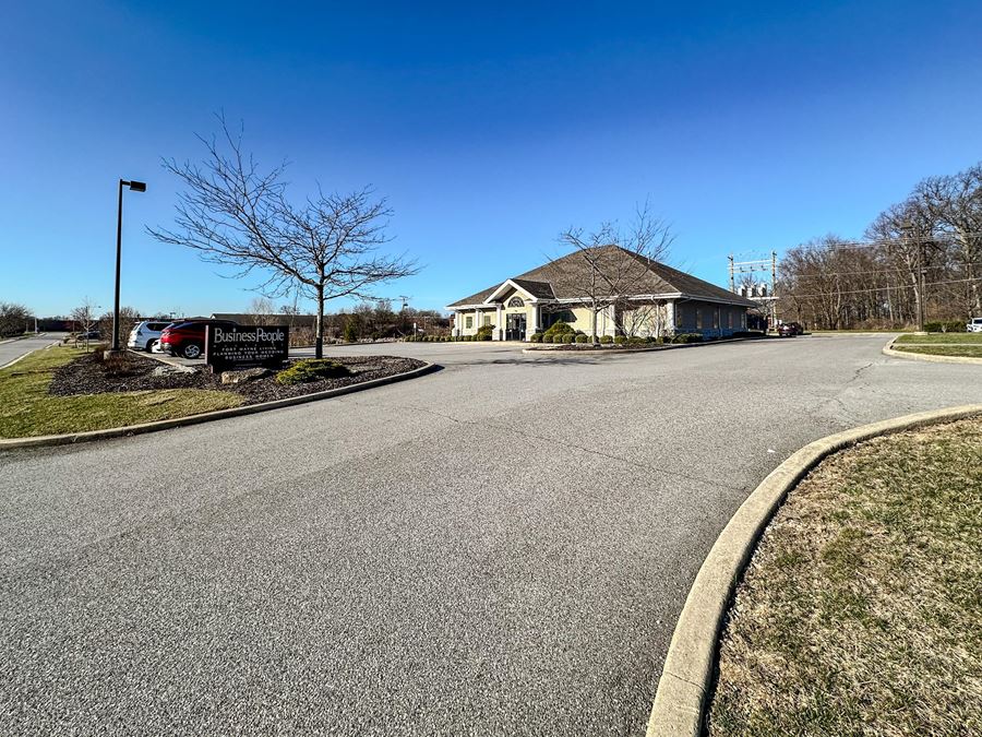 7729 Westfield Dr