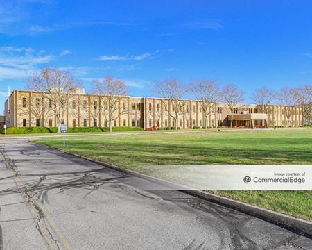 Commercial space for Rent at 3333 Copley Road in Akron