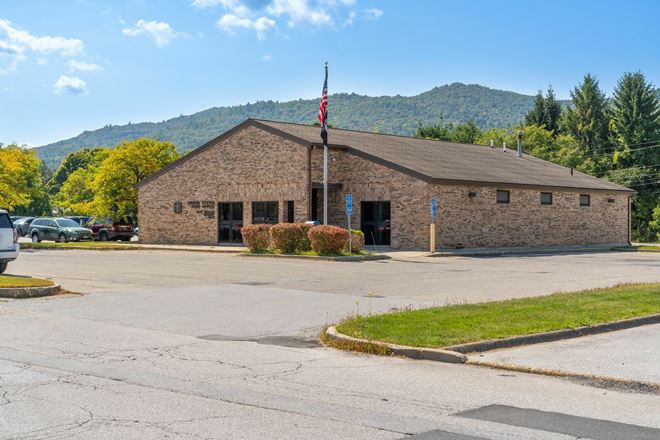 West Rutland, VT - West Way Mall
