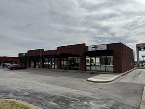 RETAIL CENTER FOR LEASE IN ROGERSVILLE