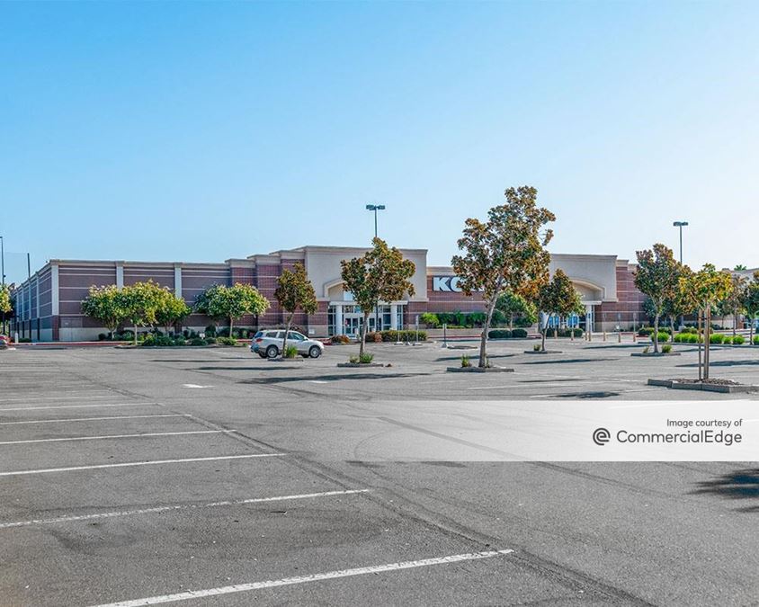 Stadium Center Kohl's 2360 Daniels Street, Manteca, CA retail Building