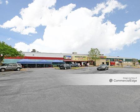 Retail space for Rent at 10601 North Lamar Blvd in Austin