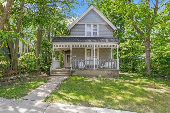 547 Elizabeth St