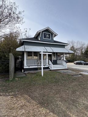 813 West 39th Street