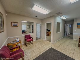 507 NE 36th Avenue - Free-Standing Office