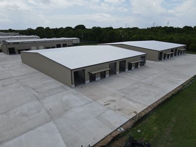 Industrial property in Rosharon, TX
