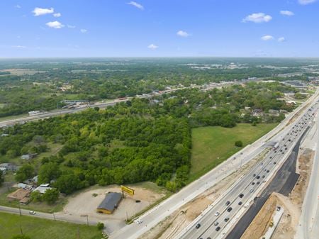 Photo of commercial space at I-35 S in Bellmead