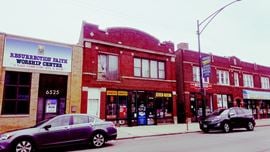 6513 N Clark St , Chicago, IL 60626