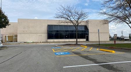 Retail space for Rent at 820 Bloomington Rd in Champaign