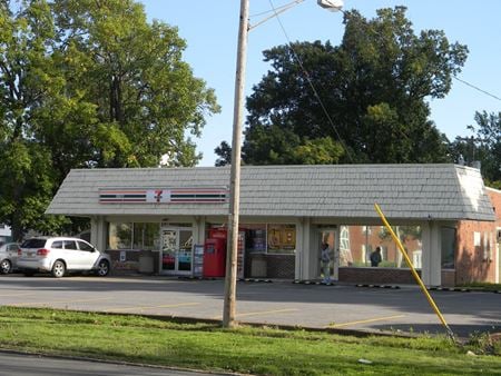 Photo of commercial space at 43 Lincoln Park Drive in Tonawanda