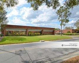 Beaumont Commerce Center - 5425-5439 Beaumont Center Blvd