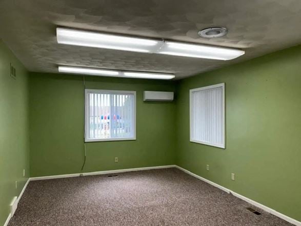 Premium Office Suites for Lease - Grand River & Waverly - Lansing Area