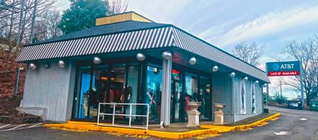 Retail space for Rent at 16415 Southcenter Pkwy in Seattle