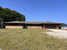 402 S Division, Bellaire, MI, 49615