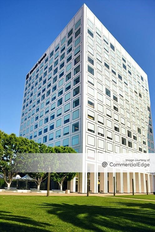 MacArthur Court - 4695 MacArthur
