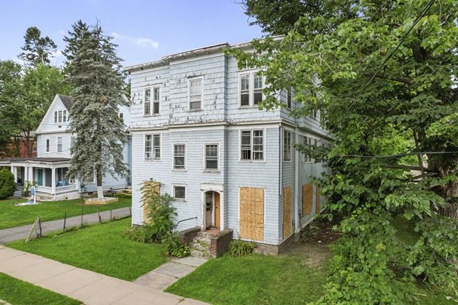 93 Walnut St