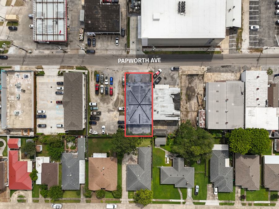 Versatile Retail Space with Warehouse Off Veterans Blvd