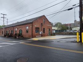 15 Railroad St