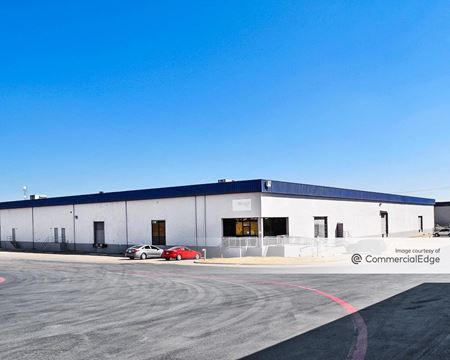 Industrial space for Rent at 600 109th St in Arlington