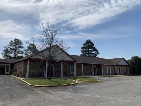 Photo of commercial space at 2885 Allison-Bonnett Memorial Drive in Hueytown