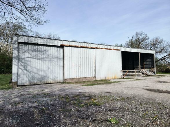 Crown Point Warehouse and Showroom