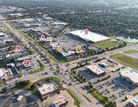 10035 S Memorial Dr - South Town Market - Retail