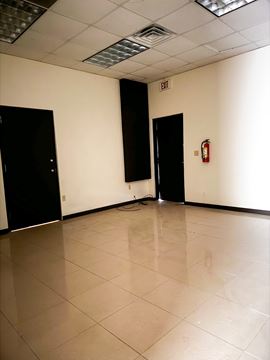 Galleria Plaza - 2101 N. Jackson Rd.
