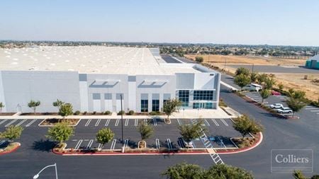 Photo of commercial space at 400 Park Center Dr in Patterson
