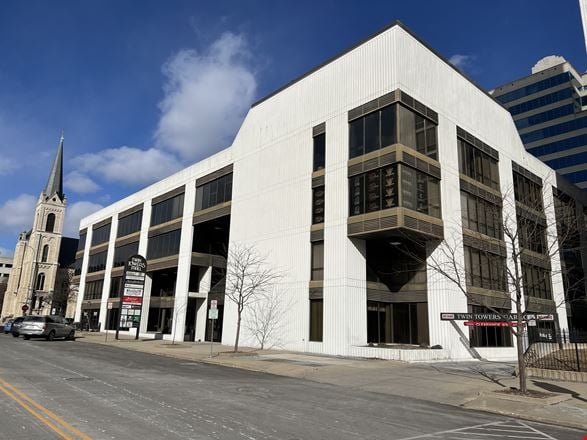 Office space for Rent at 456 Fulton St, Unit 398 in Peoria
