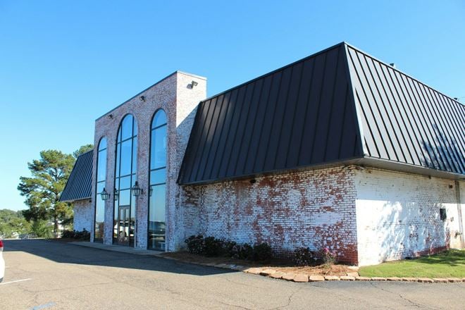 Office space for Rent at 4450 Interstate 55 North Frontage Road in Jackson