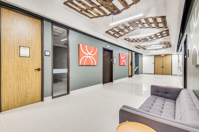 4001 McEwen