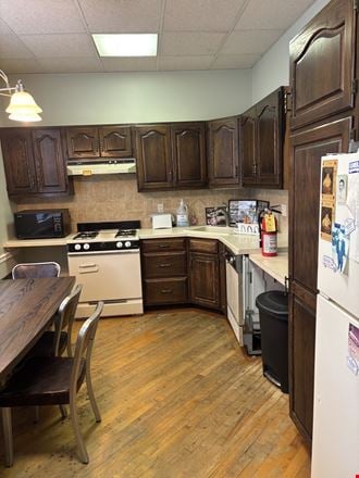 40 Home Pl