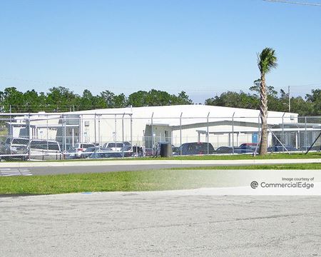 Photo of commercial space at 498 Oak Road in Ocala