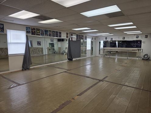 Former Dance Studio on Merritt Island Causeway