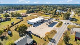 ±2,700 SF | Retail | 2X Full Motion Access