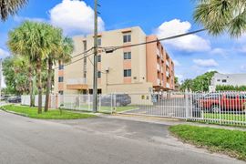 2400 NW 16th Street Rd