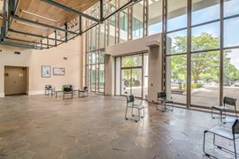 1 Retail Dr